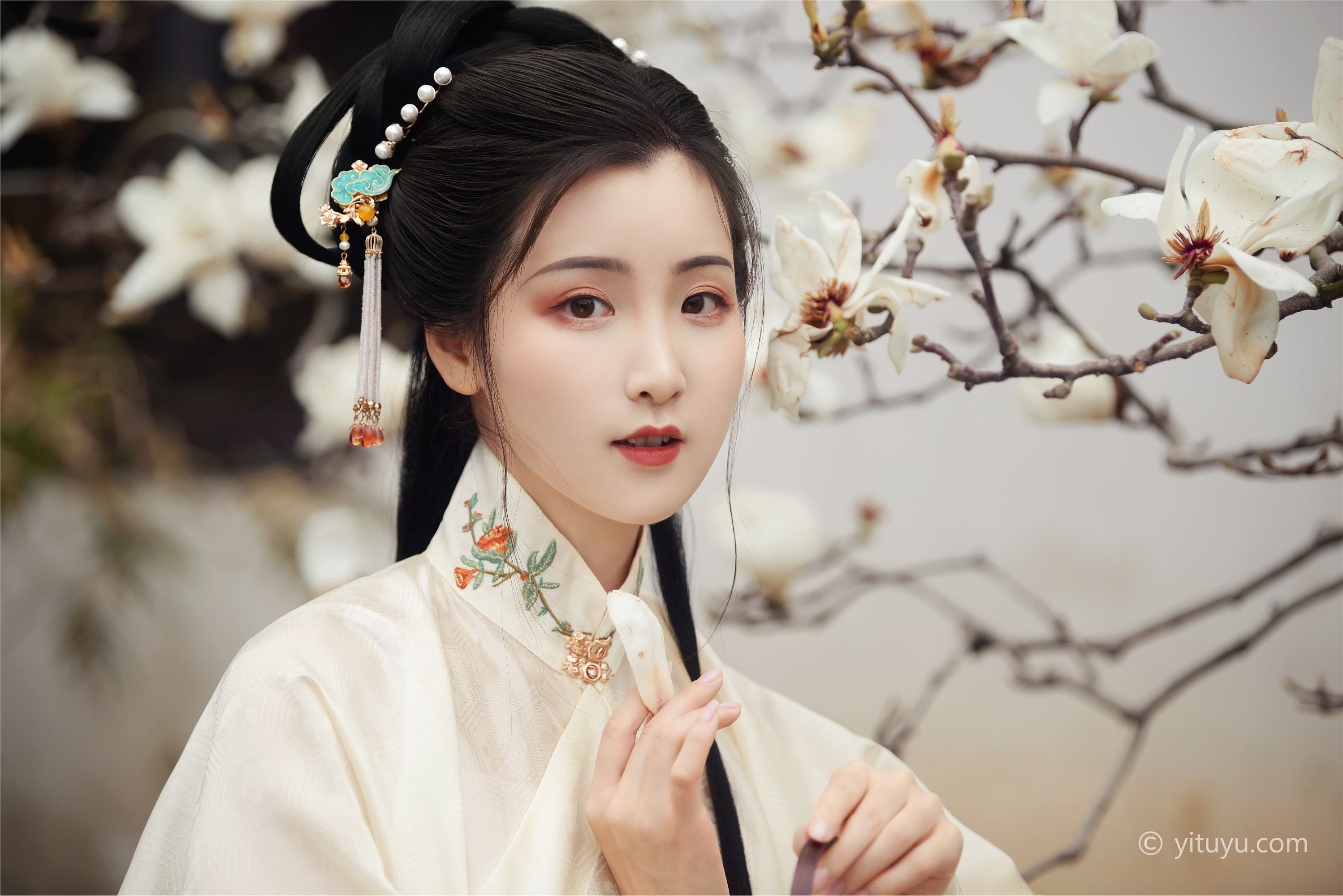 YITUYU艺图语  2021.05.10 玉兰 金儿